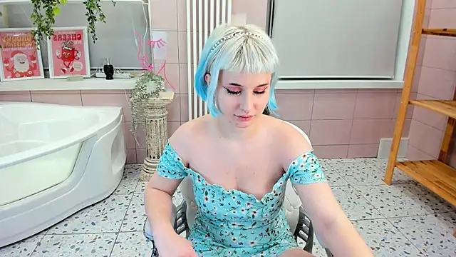 Pieris Lisa online show from 01/10/25, 02:02