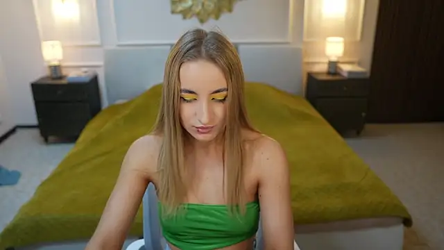 Tess LovelyWest online show from 02/16/25, 07:16