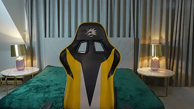 Tess LovelyWest online show from 12/04/24, 11:46