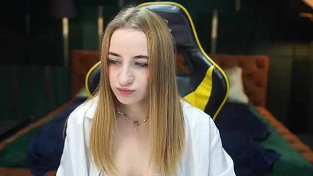 Tess LovelyWest online show from 01/03/25, 04:48