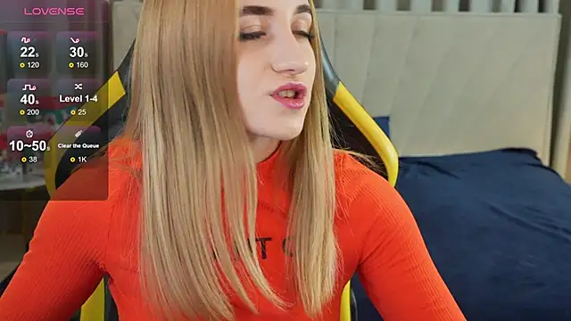 Tess LovelyWest online show from 12/30/24, 08:04