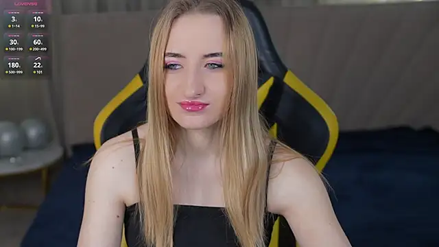 Tess LovelyWest online show from 03/19/25, 11:39