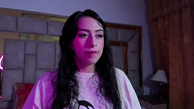 Snapshot of AlondraMendez chatting on 03/10/25, 05:11 AlondraMendez online show from 03/10/25, 05:11