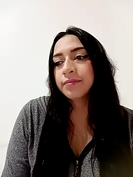 Snapshot of AlondraMendez chatting on 09/18/25, 10:13 AlondraMendez online show from 09/18/25, 10:13