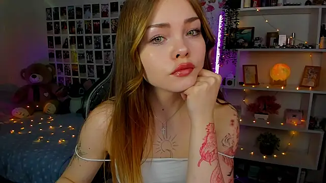 AkiraKatsu online show from 09/25/25, 03:07