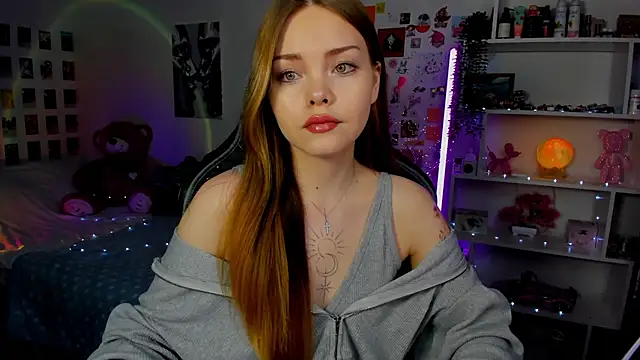 AkiraKatsu online show from 11/09/25, 11:14