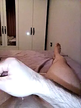 Snapshot of PerfectBisex chatting on 03/14/25, 05:57 PerfectBisex online show from 03/14/25, 05:57