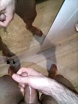 Snapshot of PerfectBisex chatting on 03/17/25, 10:19 PerfectBisex online show from 03/17/25, 10:19