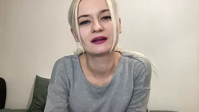 Onika Love online show from 11/24/25, 10:54