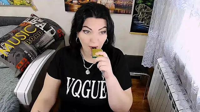 Lady Boom Wild  online show from 11/29/25, 01:22