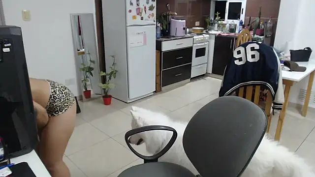 bunnylolaa4 online show from 03/10/26, 12:25
