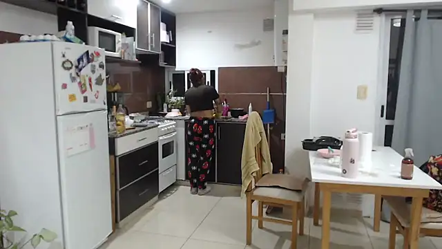 bunnylolaa4 online show from 06/01/26, 11:26