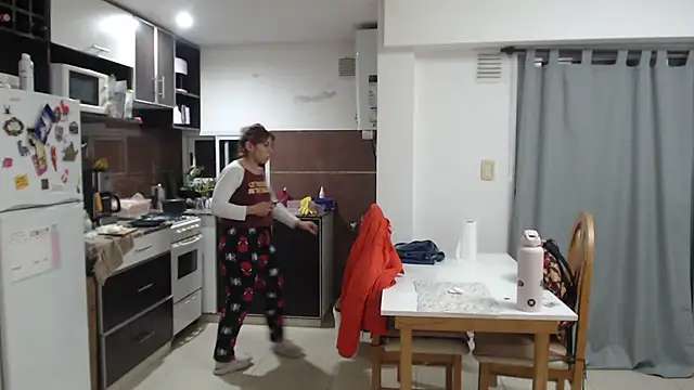 bunnylolaa4 online show from 06/03/26, 10:36