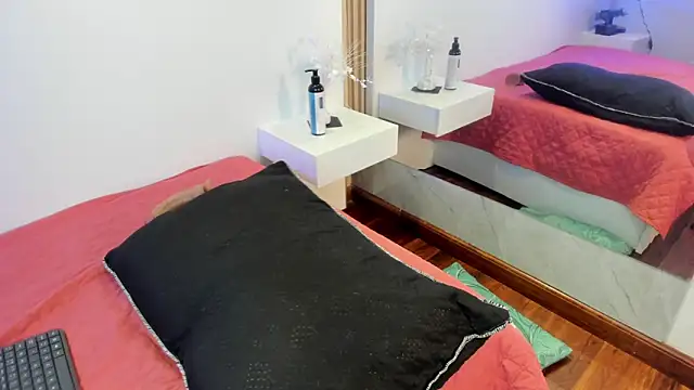 rose nova online show from 03/09/25, 03:05