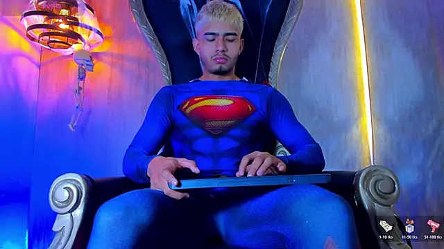 thaddeus king online show from 10/18/25, 09:28