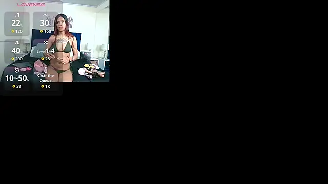 Snapshot of IssabellaJones chatting on 11/22/25, 03:49 IssabellaJones online show from 11/22/25, 03:49