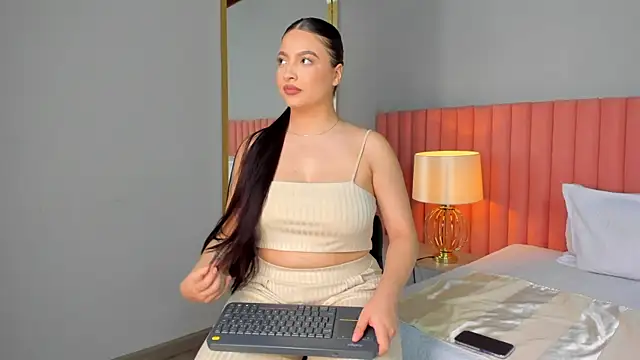 Snapshot of NathRossi chatting on 02/16/25, 11:17 NathRossi online show from 02/16/25, 11:17