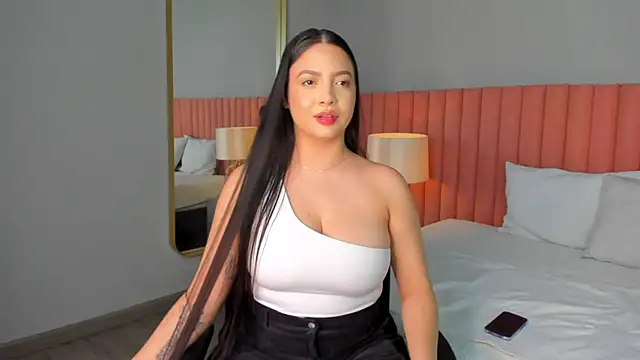 Snapshot of NathRossi chatting on 02/07/25, 11:03 NathRossi online show from 02/07/25, 11:03
