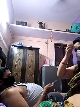 bobbyronak online show from 11/04/25, 07:06