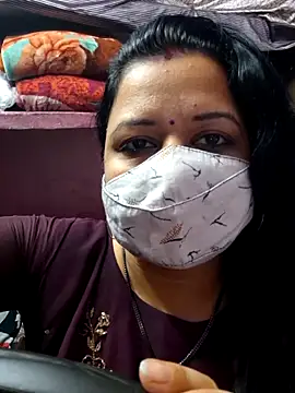 Snapshot of bobbyronak chatting on 02/26/26, 12:05 bobbyronak online show from 02/26/26, 12:05