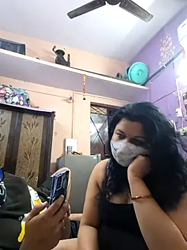 Snapshot of bobbyronak chatting on 02/01/26, 07:34 bobbyronak online show from 02/01/26, 07:34