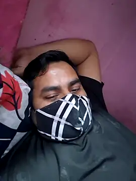 Snapshot of bobbyronak chatting on 02/27/26, 12:05 bobbyronak online show from 02/27/26, 12:05