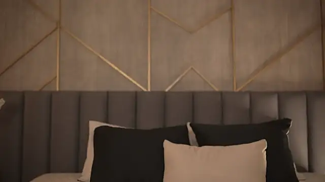 Snapshot of miia_blake chatting on 12/17/25, 10:26 miia blake online show from 12/17/25, 10:26