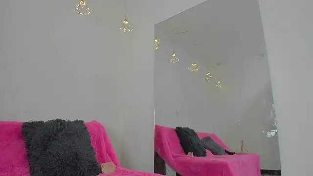 Lori Evanss online show from 03/22/25, 12:14