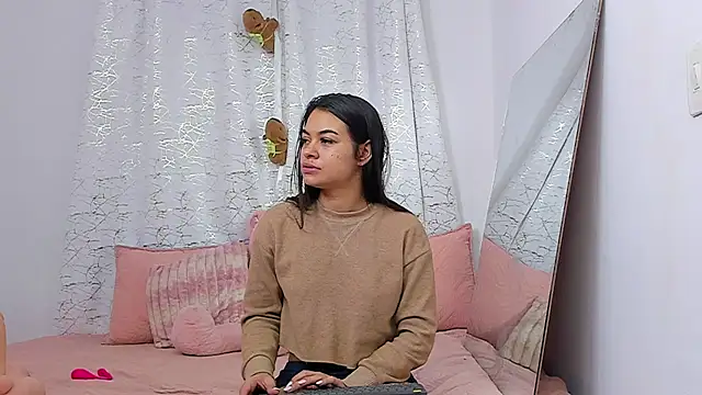 Lori Evanss online show from 04/04/26, 12:17