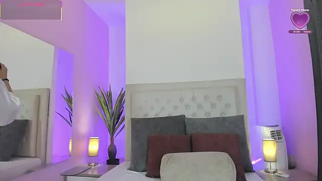 nicolle pierce online show from 04/05/26, 12:45