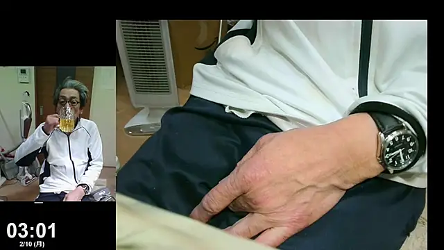 Snapshot of mama010-chan chatting on 02/10/25, 06:03 mama010-chan online show from 02/10/25, 06:03