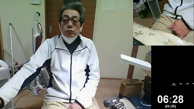Snapshot of mama010-chan chatting on 02/03/25, 09:29 mama010-chan online show from 02/03/25, 09:29