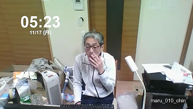 mama010-chan online show from 11/17/25, 08:24