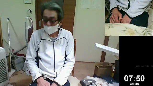 Snapshot of mama010-chan chatting on 02/07/25, 10:52 mama010-chan online show from 02/07/25, 10:52