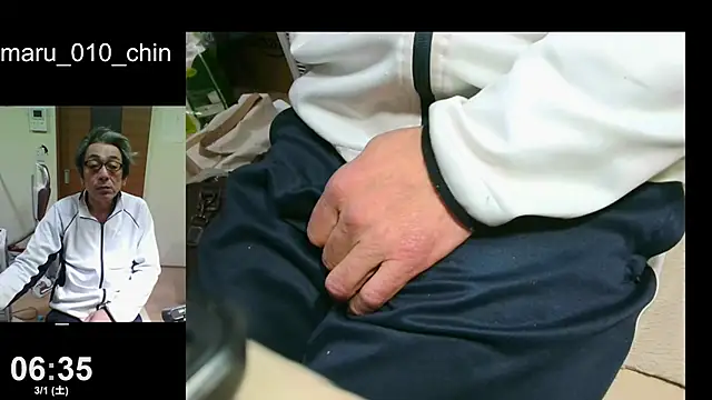 Snapshot of mama010-chan chatting on 03/01/25, 09:37 mama010-chan online show from 03/01/25, 09:37
