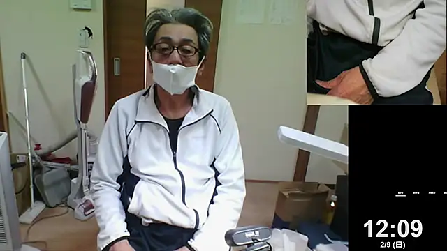 Snapshot of mama010-chan chatting on 02/09/25, 03:11 mama010-chan online show from 02/09/25, 03:11