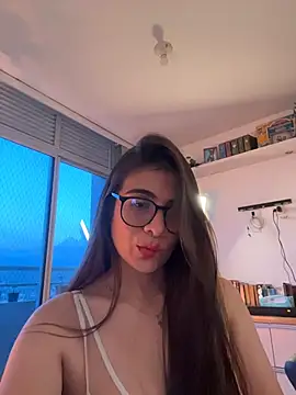 MariaIsabella8 online show from 04/01/26, 11:01