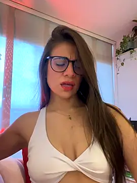 Snapshot of MariaIsabella8 chatting on 11/09/25, 06:45 MariaIsabella8 online show from 11/09/25, 06:45