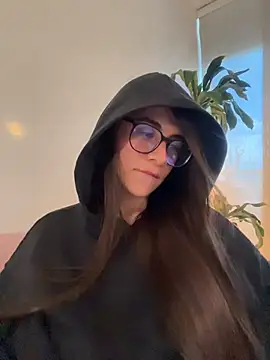 MariaIsabella8 online show from 04/16/26, 09:39