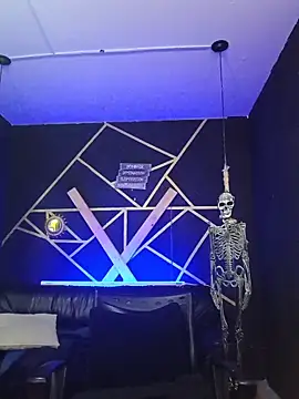 Gelena Black online show from 10/15/25, 12:13