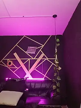 Gelena Black online show from 11/19/25, 12:16