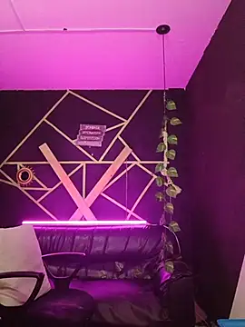 Gelena Black online show from 11/07/25, 12:10