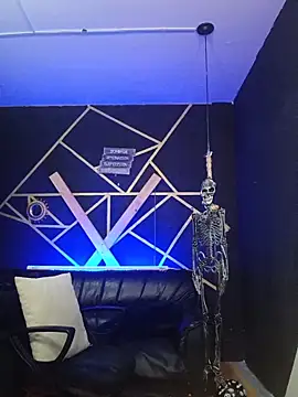 Gelena Black online show from 10/17/25, 12:07