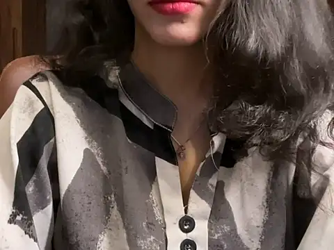 Divyaa69 online show from 04/03/26, 01:17