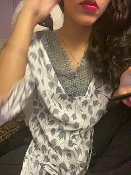 Divyaa69 online show from 01/08/26, 04:24