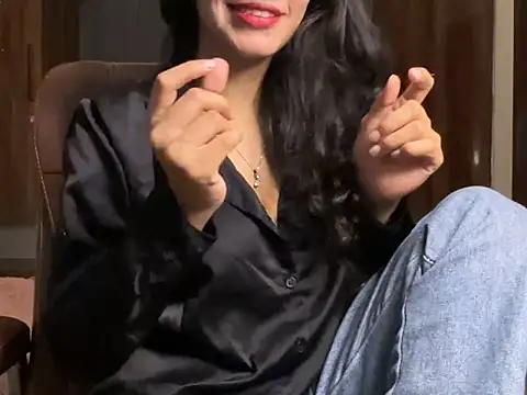 Divyaa69 online show from 04/05/26, 04:02