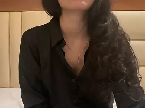 Divyaa69 online show from 04/30/26, 08:57