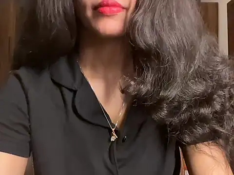 Snapshot of Divyaa69 chatting on 06/30/26, 11:05 Divyaa69 online show from 06/30/26, 11:05
