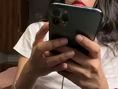 Divyaa69 online show from 04/04/26, 04:57