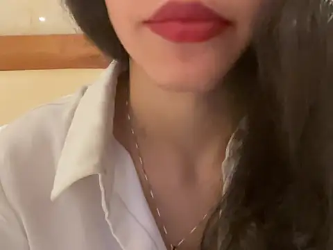 Divyaa69 online show from 05/17/26, 08:53